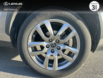 Photo 16 du bon plan LEXUS NX 300h 4WD Luxe Euro6d-T occasion à 29490 €