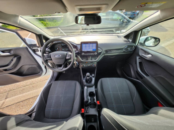 Photo 13 du bon plan FORD Fiesta 1.0 EcoBoost 100ch Stop&Start Cool & Connect 5p Euro6.2 occasion à 11480 €