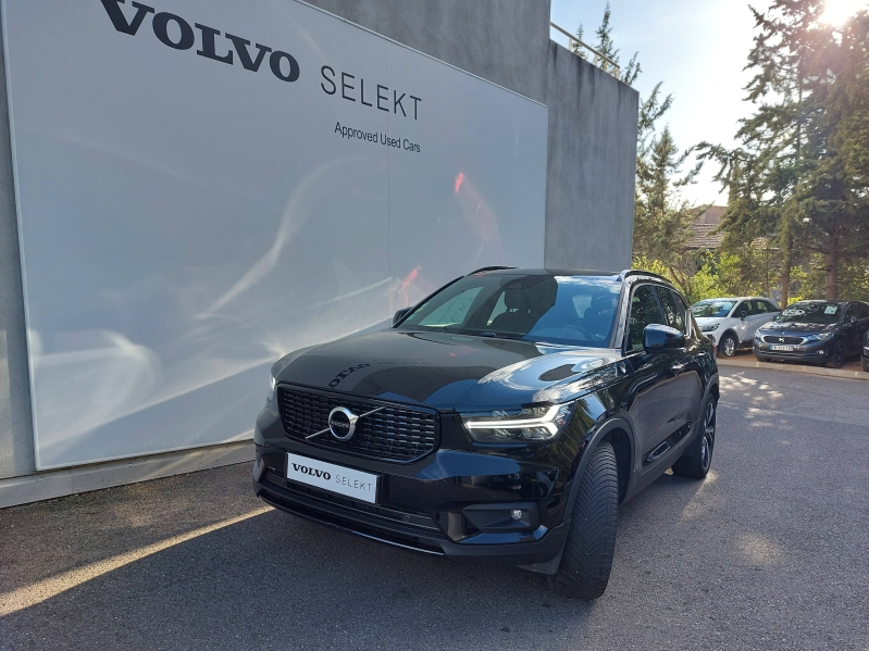 Bon plan VOLVO XC40 D4 AdBlue AWD 190ch R-Design Geartronic 8 occasion à 27500 €