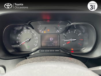 Photo 14 du bon plan TOYOTA PROACE CITY Medium 100 D-4D Business RC23 occasion à 24999 €