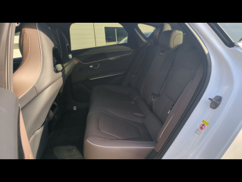 Photo 11 du bon plan BYD Han 517ch - 85 kWh Executive (White/Black/Grey) occasion à 59990 €
