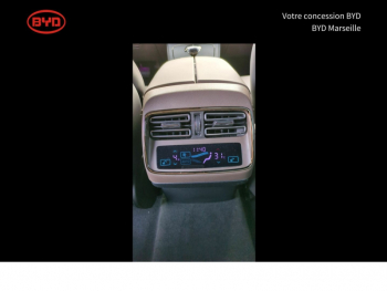 Photo 13 du bon plan BYD Han 517ch - 85 kWh Executive (White/Black/Grey) occasion à 59990 €