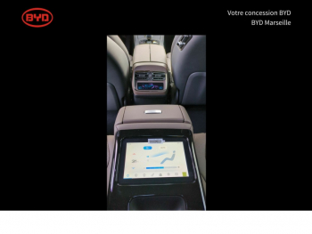 Photo 14 du bon plan BYD Han 517ch - 85 kWh Executive (White/Black/Grey) occasion à 59990 €