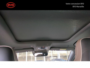 Photo 15 du bon plan BYD Han 517ch - 85 kWh Executive (White/Black/Grey) occasion à 59990 €