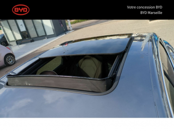Photo 17 du bon plan BYD Han 517ch - 85 kWh Executive (White/Black/Grey) occasion à 59990 €