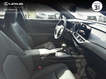 Photo 6 du bon plan LEXUS UX 250h 2WD Luxe occasion à 43900 €