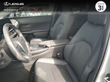 Photo 11 du bon plan LEXUS UX 250h 2WD Luxe occasion à 43900 €
