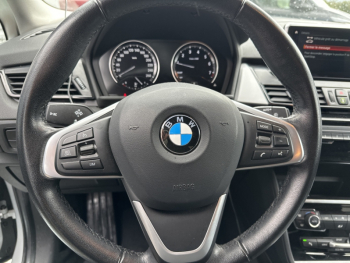 Photo 7 du bon plan BMW Série 2 ActiveTourer 225xeA 224ch Business Design occasion à 22390 €