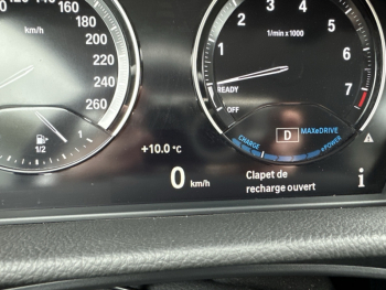 Photo 8 du bon plan BMW Série 2 ActiveTourer 225xeA 224ch Business Design occasion à 22390 €