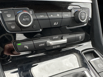 Photo 9 du bon plan BMW Série 2 ActiveTourer 225xeA 224ch Business Design occasion à 22390 €
