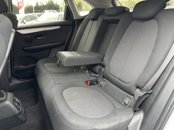 Photo 11 du bon plan BMW Série 2 ActiveTourer 225xeA 224ch Business Design occasion à 22390 €