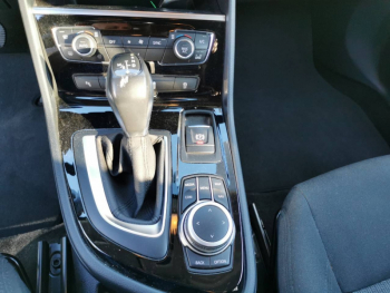 Photo 25 du bon plan BMW Série 2 ActiveTourer 225xeA 224ch Business Design occasion à 22390 €