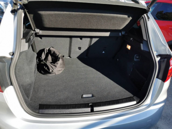 Photo 26 du bon plan BMW Série 2 ActiveTourer 225xeA 224ch Business Design occasion à 22390 €
