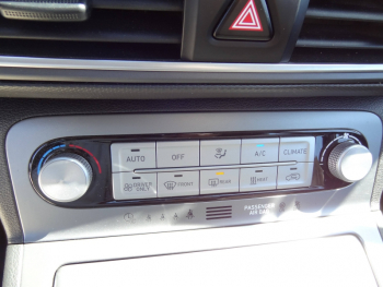 Photo 24 du bon plan HYUNDAI Kona Electric 39kWh - 136ch Intuitive occasion à 17880 €