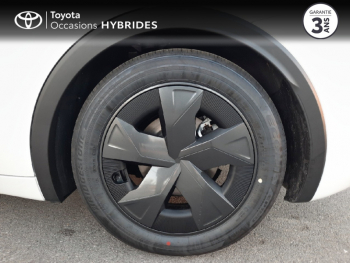 Photo 16 du bon plan TOYOTA Prius Rechargeable 2.0 Hybride Rechargeable 223ch Dynamic occasion à 39490 €