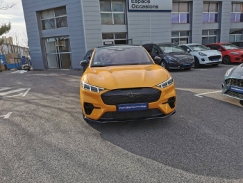 Photo 2 du bon plan FORD Mustang Mach-E Extended Range 99kWh 487ch AWD GT occasion à 52901 €