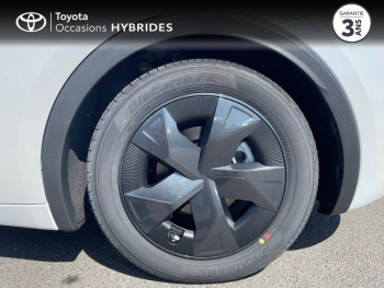 Photo 16 du bon plan TOYOTA Prius Rechargeable 2.0 Hybride Rechargeable 223ch Dynamic occasion à 39490 €