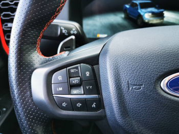 Photo 11 du bon plan FORD Ranger VUL 3.0 EcoBoost V6 292ch Stop&Start Double Cabine Raptor BVA10 occasion à 72880 €