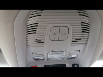 Photo 12 du bon plan CITROEN C5 Aircross Hybrid 225ch Shine Pack e-EAT8 occasion à 22790 €