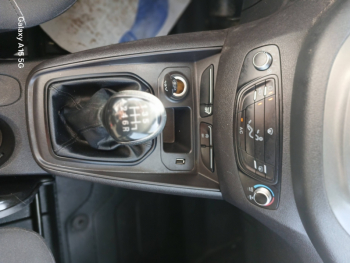 Photo 12 du bon plan FORD Transit Courier VUL 1.0E 100ch Stop&Start Trend occasion à 16000 €