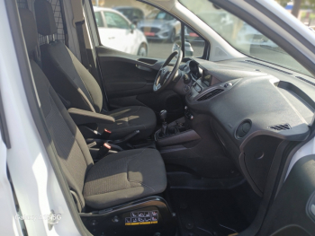 Photo 18 du bon plan FORD Transit Courier VUL 1.0E 100ch Stop&Start Trend occasion à 16000 €