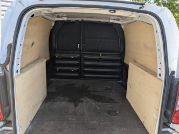 Photo 14 du bon plan CITROEN Berlingo M Electric Club occasion à 10890 €