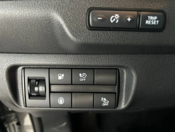 Photo 18 du bon plan NISSAN Leaf 150ch 40kWh Acenta 21 occasion à 13190 €