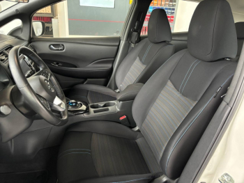 Photo 10 du bon plan NISSAN Leaf 150ch 40kWh Acenta occasion à 12690 €