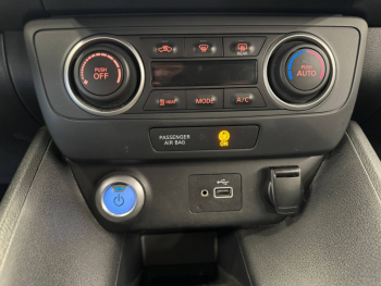 Photo 10 du bon plan NISSAN Leaf 150ch 40kWh Acenta 21 occasion à 18980 €