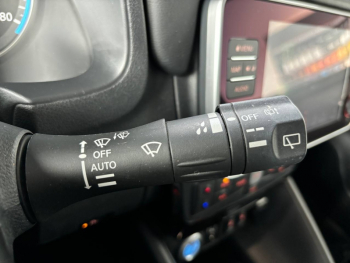 Photo 15 du bon plan NISSAN Leaf 150ch 40kWh N-Connecta 19 occasion à 14190 €