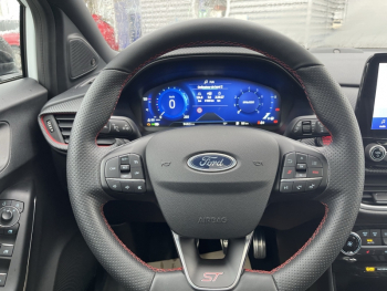 Photo 24 du bon plan FORD Puma 1.5 EcoBoost 200ch S&S ST occasion à 31490 €