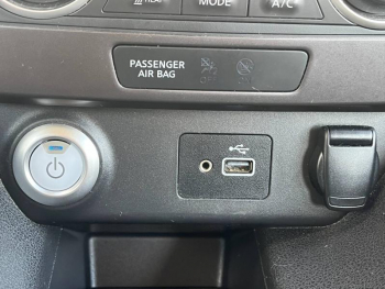 Photo 18 du bon plan NISSAN Leaf 150ch 40kWh Acenta 19.5 occasion à 15890 €