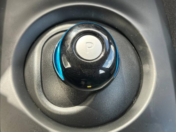 Photo 20 du bon plan NISSAN Leaf 150ch 40kWh Acenta 19.5 occasion à 15890 €