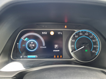 Photo 11 du bon plan NISSAN Leaf 150ch 40kWh Acenta 21 occasion à 14790 €