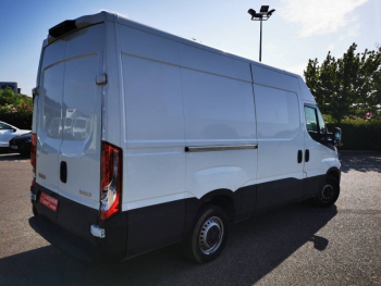 Photo 8 du bon plan IVECO Daily 35C Fg 35C14 V12 occasion à 19990 €