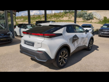 Photo 4 du bon plan TOYOTA C-HR 1.8 140ch Design occasion à 33290 €