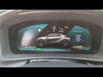 Photo 24 du bon plan TOYOTA C-HR 1.8 140ch Design occasion à 33290 €
