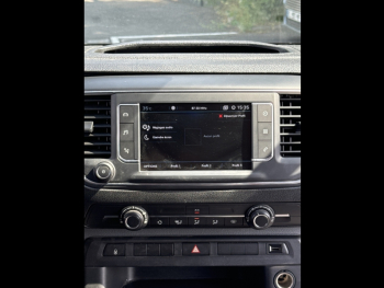 Photo 15 du bon plan PEUGEOT Expert 2.0 BlueHDi 150ch S&S Long 9 places occasion à 23980 €