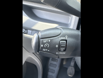 Photo 18 du bon plan PEUGEOT Expert 2.0 BlueHDi 150ch S&S Long 9 places occasion à 23980 €