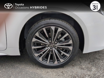 Photo 26 du bon plan TOYOTA Corolla 1.8 140ch Design MY24 occasion à 31990 €