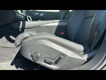 Photo 10 du bon plan VOLVO V60 T6 AWD 253+145ch Plus Style Dark Geartronic 8 occasion à 54900 €