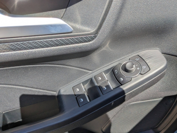 Photo 9 du bon plan FORD Kuga 2.5 Duratec 225ch PHEV ST-Line BVA occasion à 29900 €