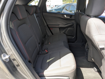 Photo 19 du bon plan FORD Kuga 2.5 Duratec 225ch PHEV ST-Line BVA occasion à 29900 €