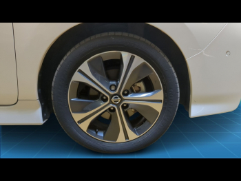 Photo 16 du bon plan NISSAN Leaf 150ch 40kWh Tekna 2018 occasion à 16600 €