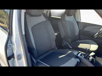 Photo 13 du bon plan CITROEN C4 SpaceTourer PureTech 130ch S&S Feel E6.d-TEMP occasion à 10490 €