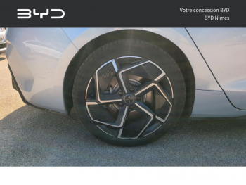 Photo 3 du bon plan BYD Seal 313ch - 82,5 kWh Design occasion à 42990 €