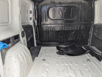 Photo 8 du bon plan FIAT Doblo Cargo VUL 1.3 Multijet 95ch Pack occasion à 11890 €