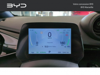 Photo 8 du bon plan BYD Dolphin DESIGN JET BLACK / ATLANTIS GREY occasion à 28990 €