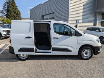 Photo 8 du bon plan OPEL Combo Cargo VUL L1H1 Standard 1.5 100ch S&S Pack Clim soit 11544 HT occasion à 13853 €