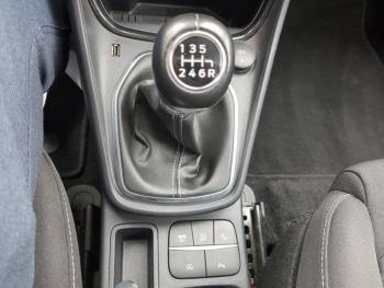 Photo 18 du bon plan FORD Puma 1.0 Flexifuel 125ch S&S mHEV Titanium occasion à 19490 €